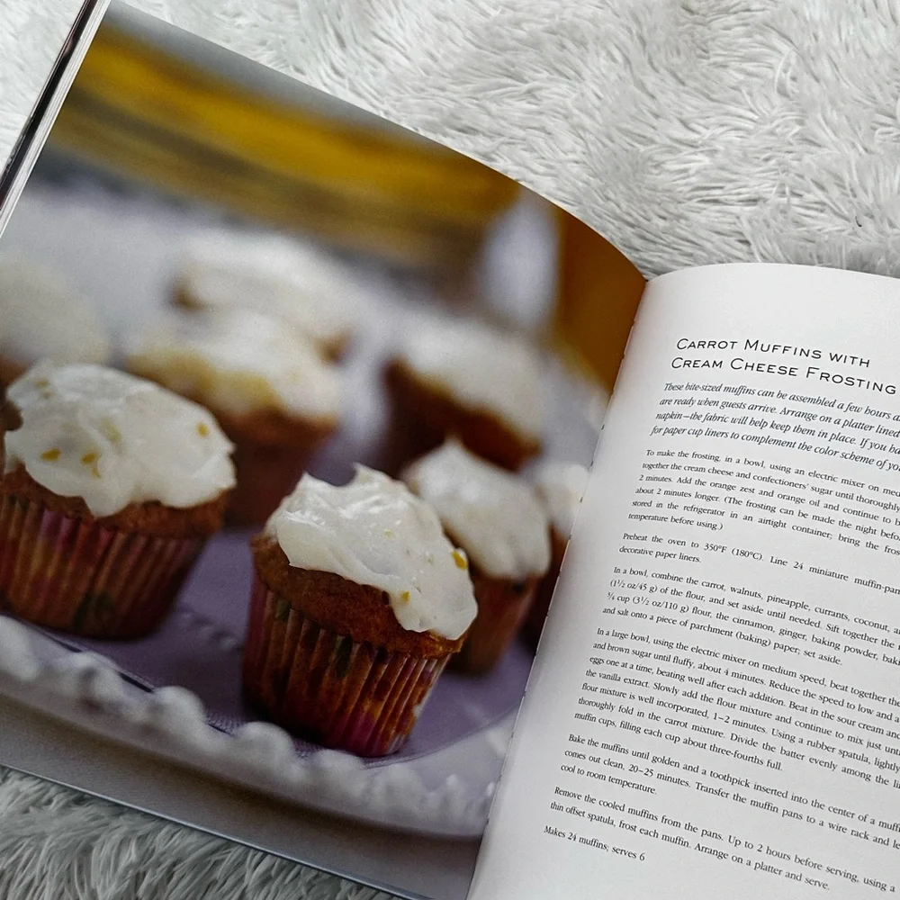 ❤️ William Sonoma Entertaining Hard Back Book - Picture 3 of 3